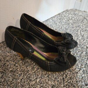 Vintage Madden Girl Y2K Mobby Peeptoe Heels Black Suede 8